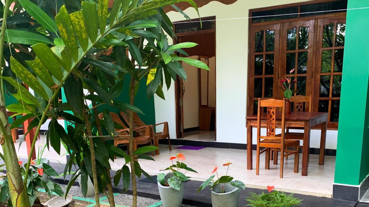 Sigiri Starwing Villa Sigiriya Eksteriør billede