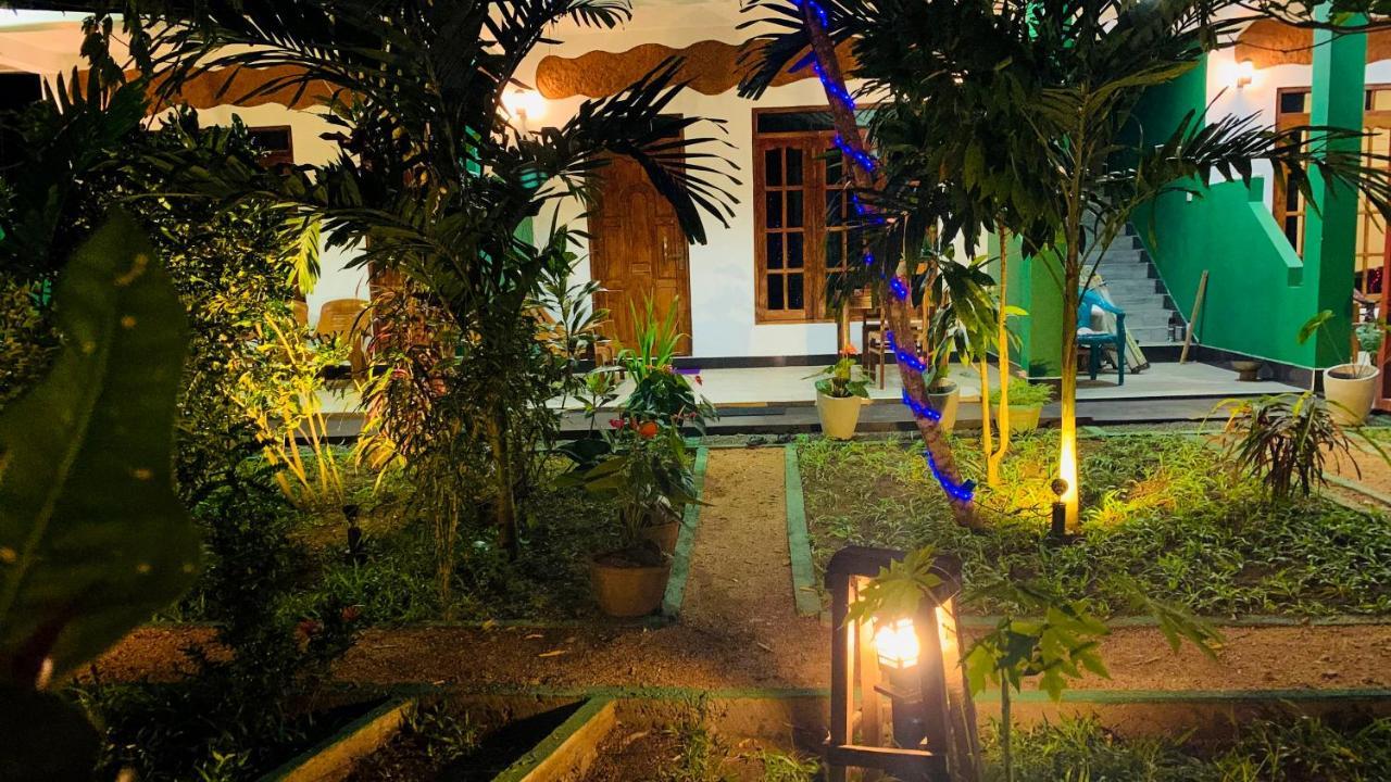 Sigiri Starwing Villa Sigiriya Eksteriør billede