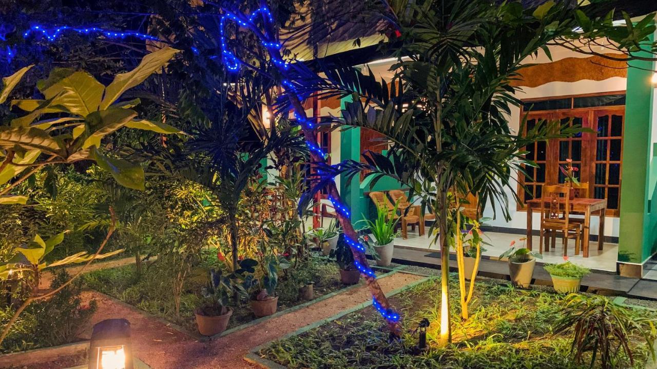 Sigiri Starwing Villa Sigiriya Eksteriør billede